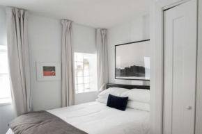 Updated Pilsen 2BR with Work Desk by Zencity